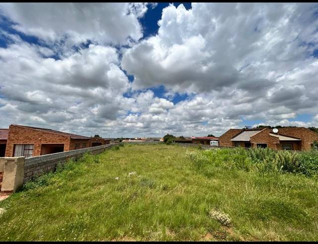 LAND FOR SALE IN WELGEDACHT